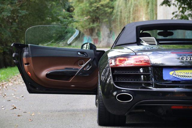 AUDI R8 Spyder 5.2 V10 FSI quattro R tronic