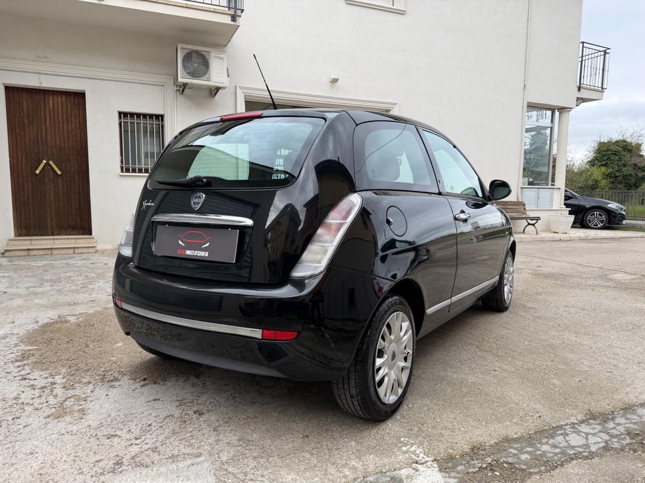 Lancia Ypsilon 1.2 69 CV 2011
