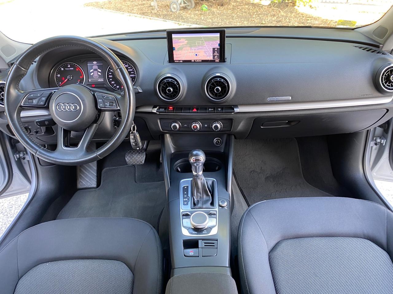 Audi A3 SPB 1.6 TDI 116 CV S tronic Business NEOPATENTATI!!!