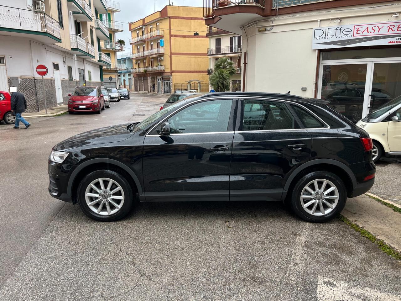 Audi Q3 2.0 TDI 120 CV Business