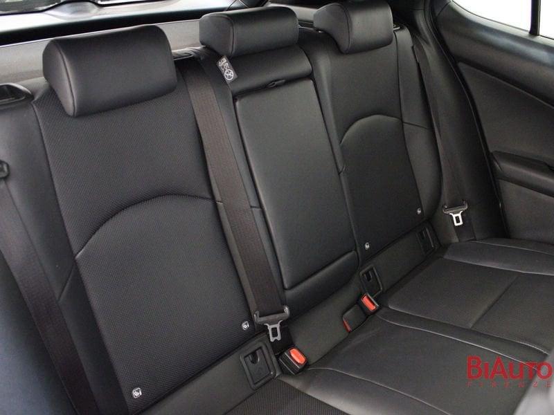 Lexus UX UX 300h 2.0 F-Sport 4wd cvt