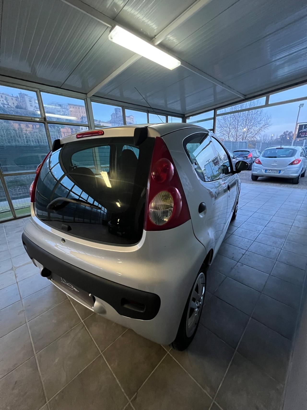 Peugeot 107 1.0 68CV 5p. Desir