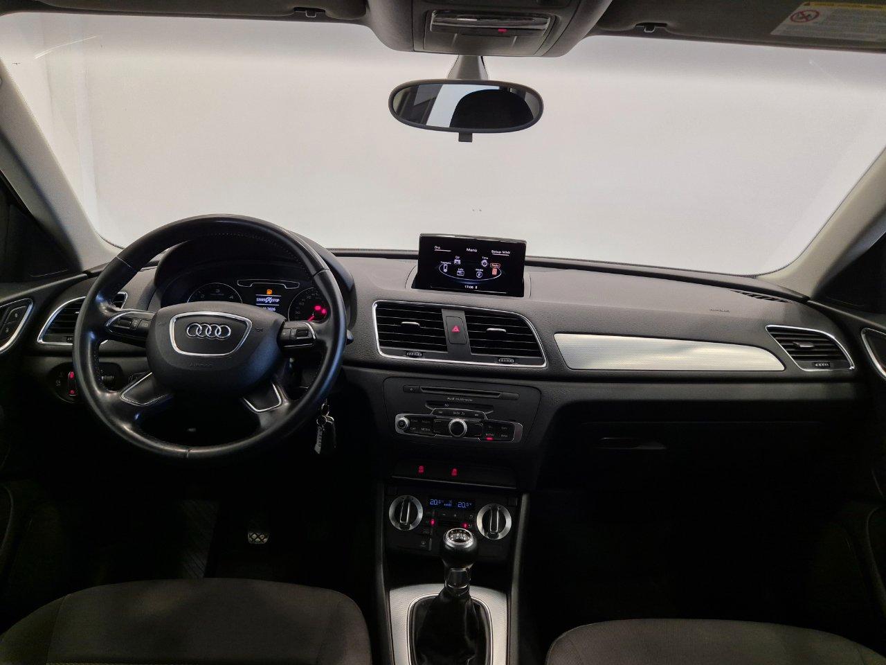 Audi Q3 2.0 tdi Business 140cv - UNIPROPRIETARIO - Sens. park. - Cruise/Lim