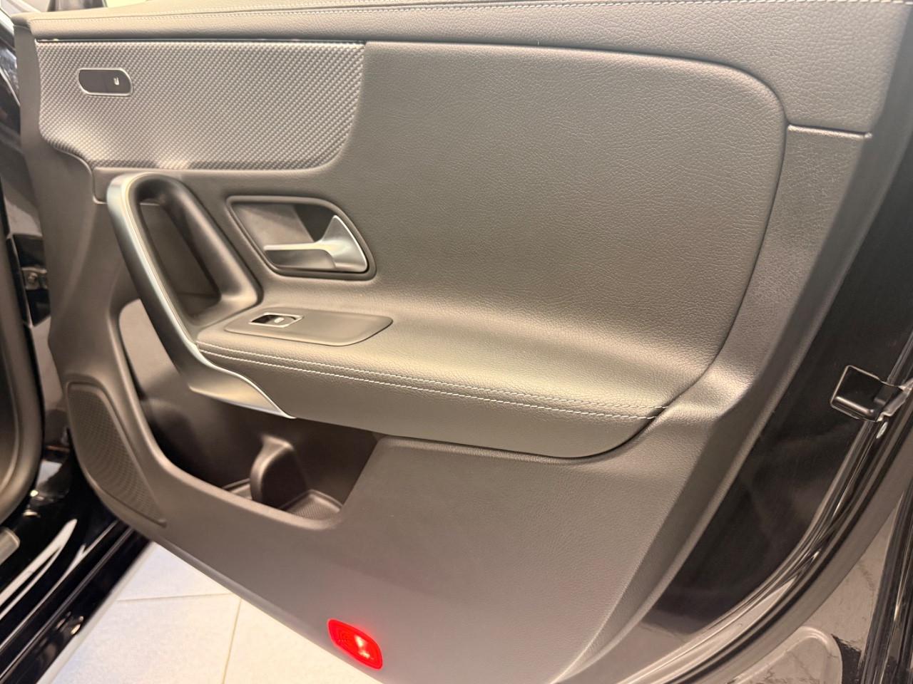Mercedes-Benz CLA 200 2.0 150cv TETTO IVA ESPOSTA