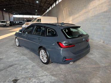 BMW 330 G21 330e Touring xdrive Business Advantage auto