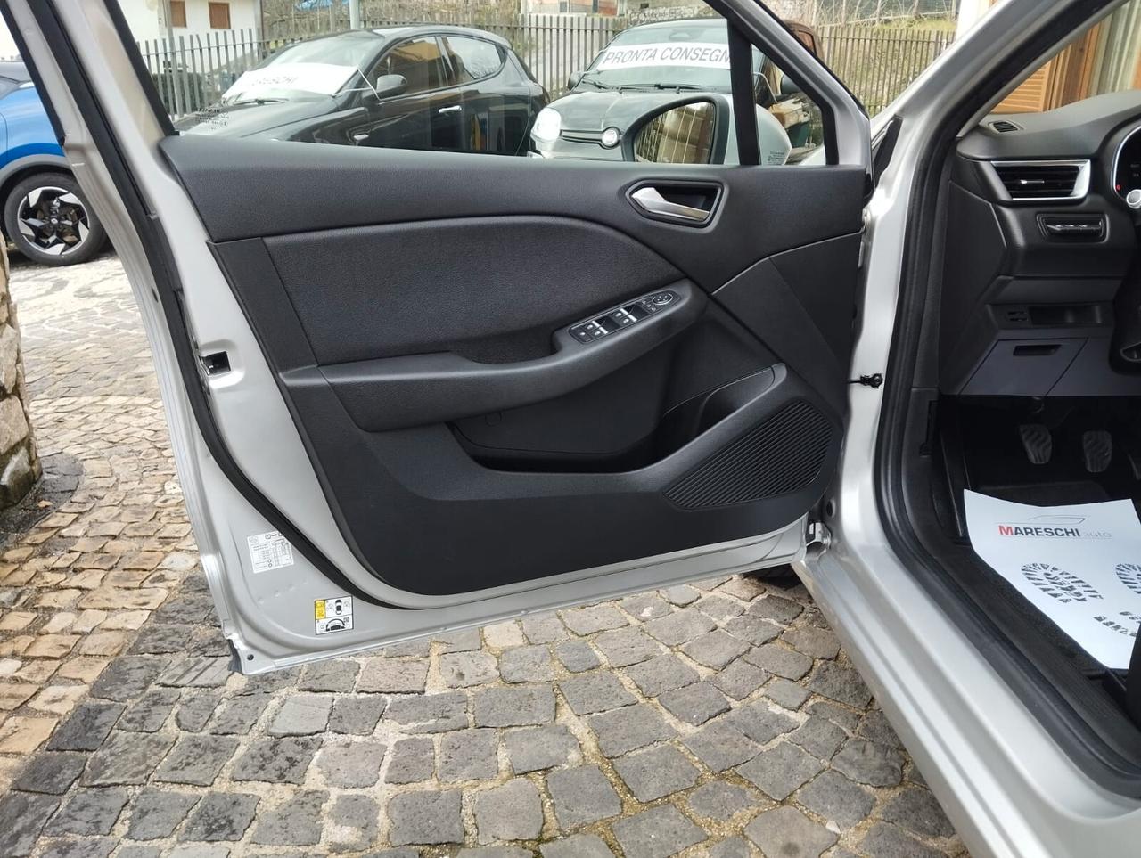 Renault Clio TCe 100 CV 5 porte Intens