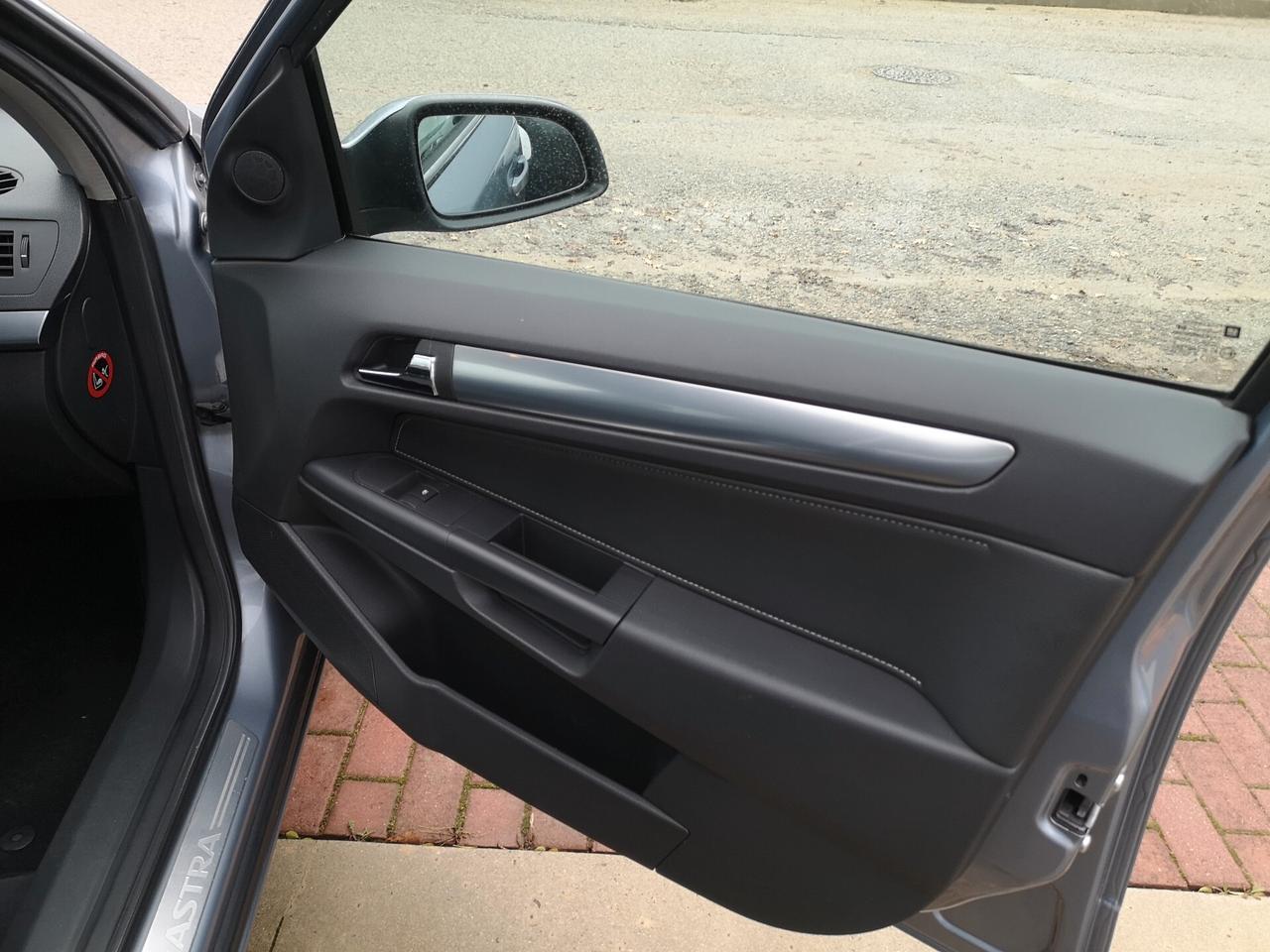 Opel Astra 1.7 CDTI 110CV 5 porte Enjoy