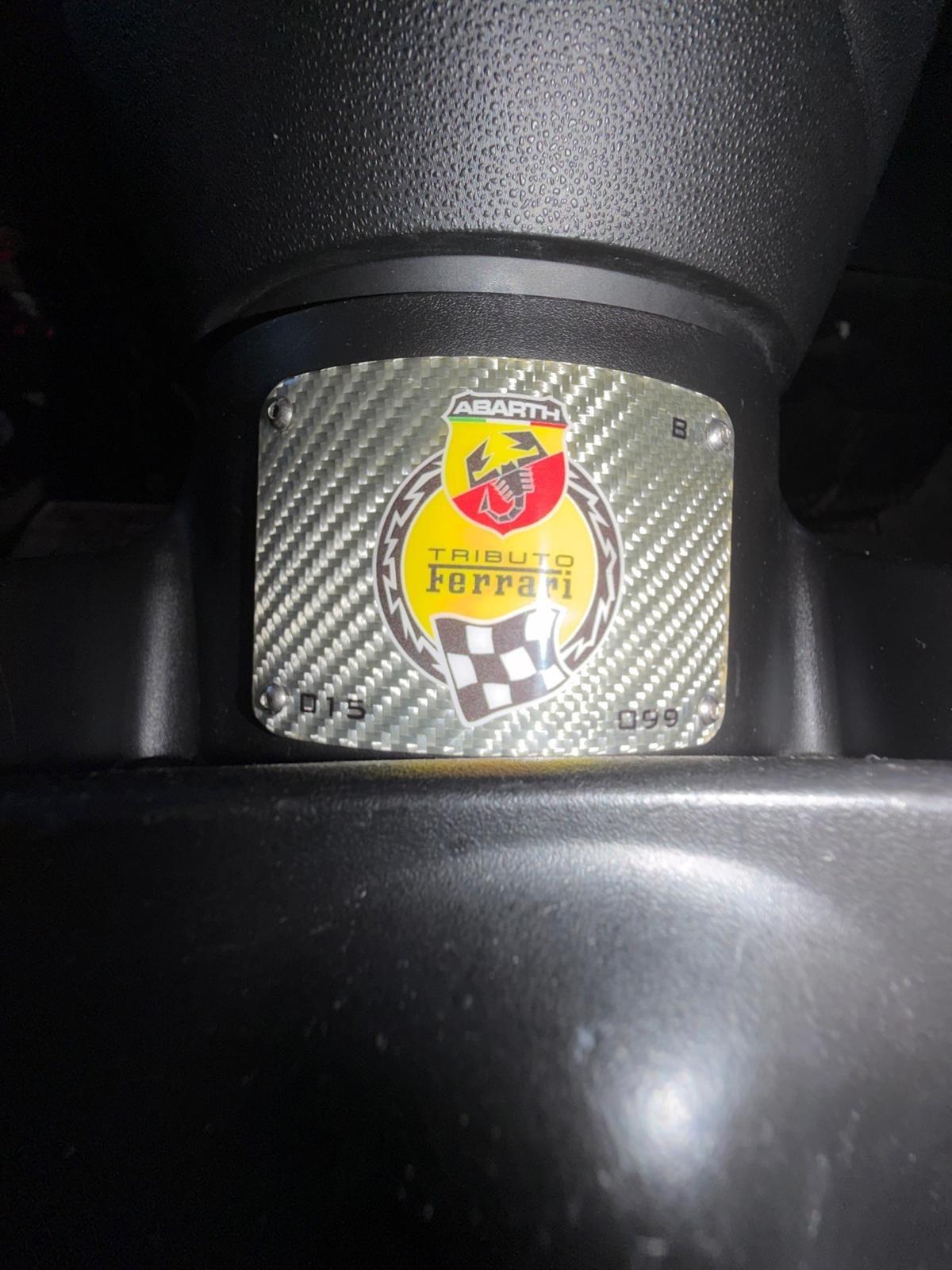 Abarth 500 1.4 Turbo T-Jet TRIBUTO FERRARI