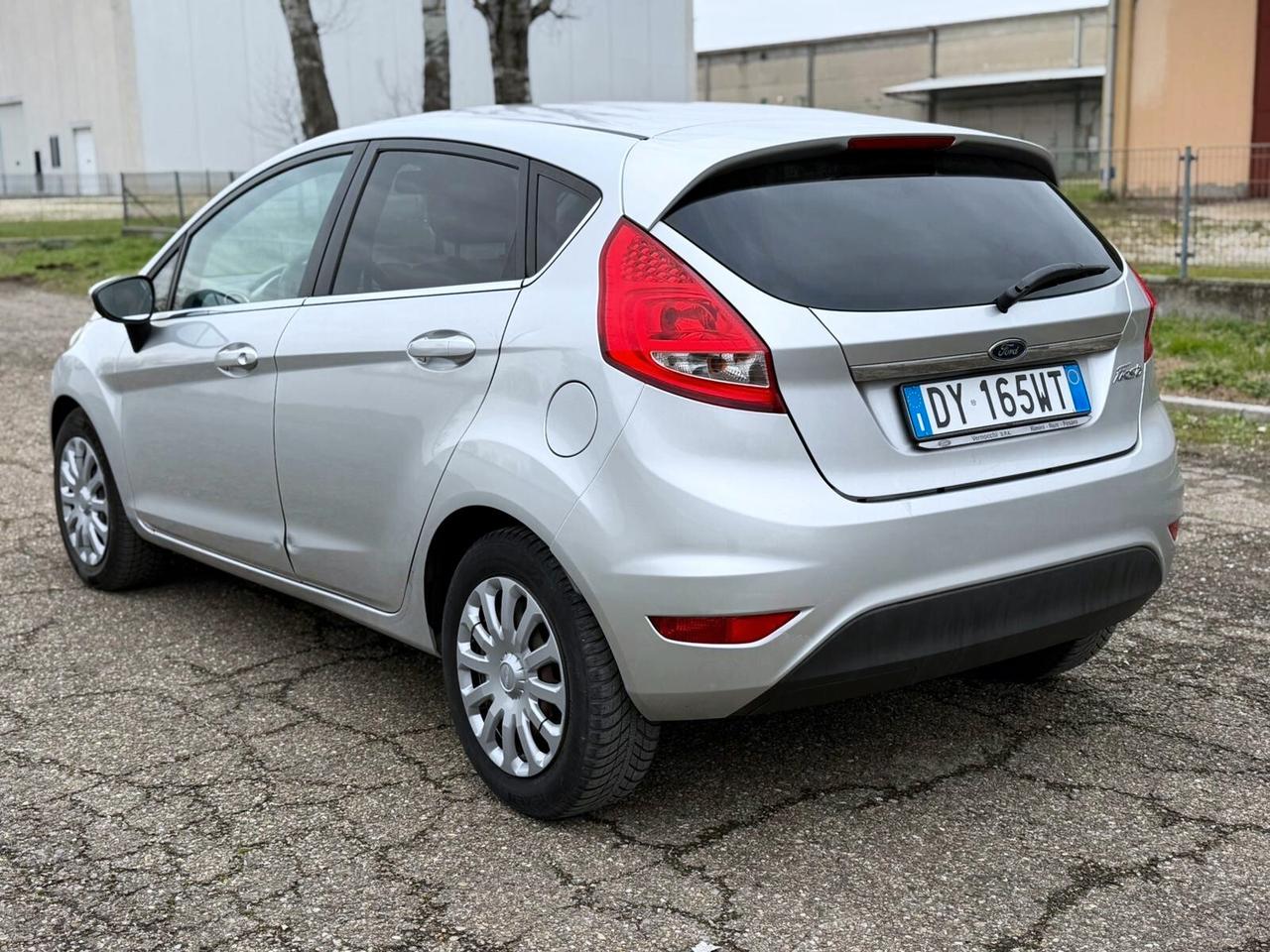 Ford Fiesta 1.4 5 porte GPL Titanium