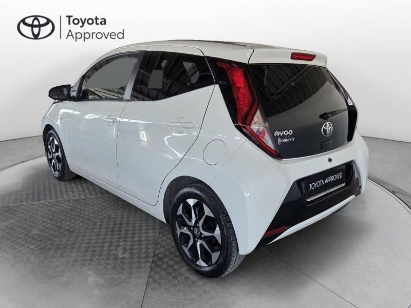 Toyota Aygo 2ª serie Connect 1.0 VVT-i 72 CV 5 porte x-wave MMT