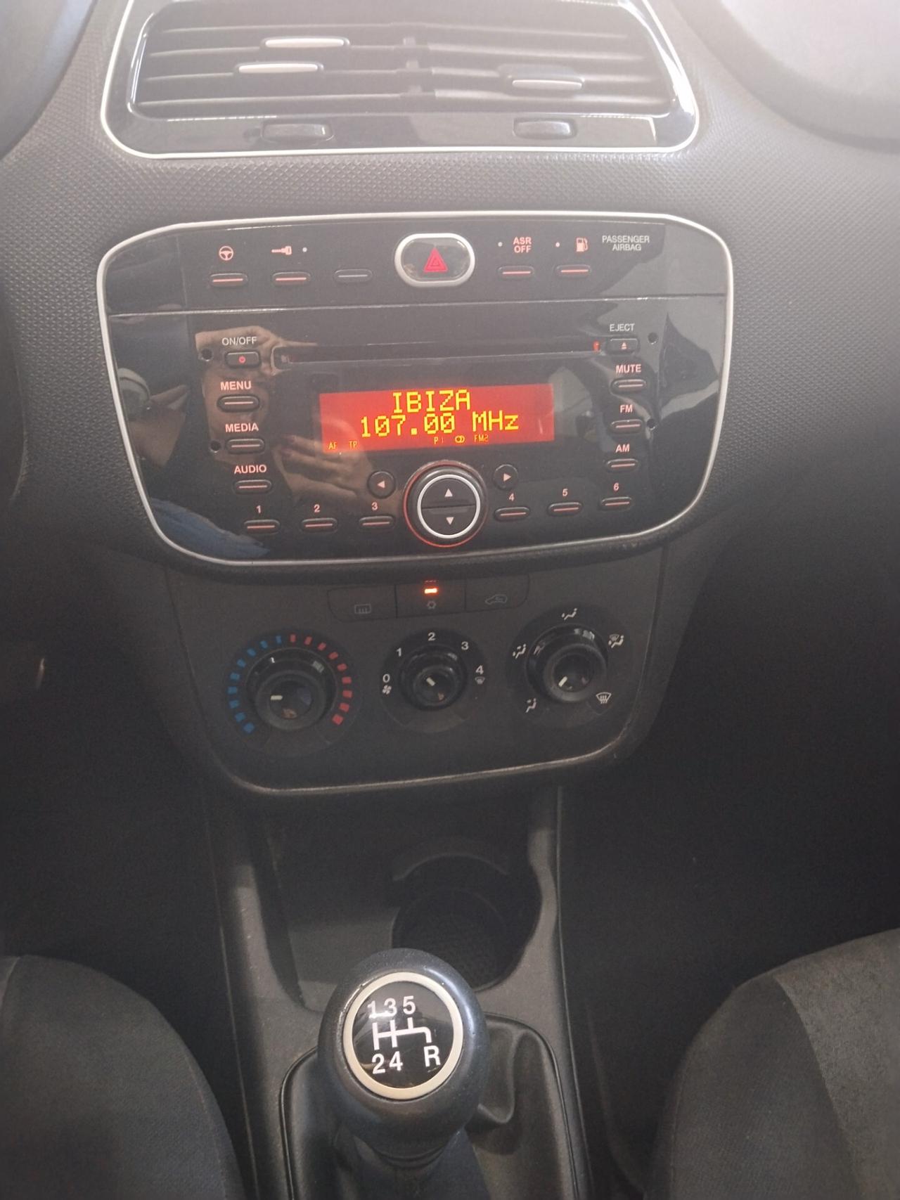 Fiat Punto 1.4 bnz/GPL 2016 CON GARANZIA