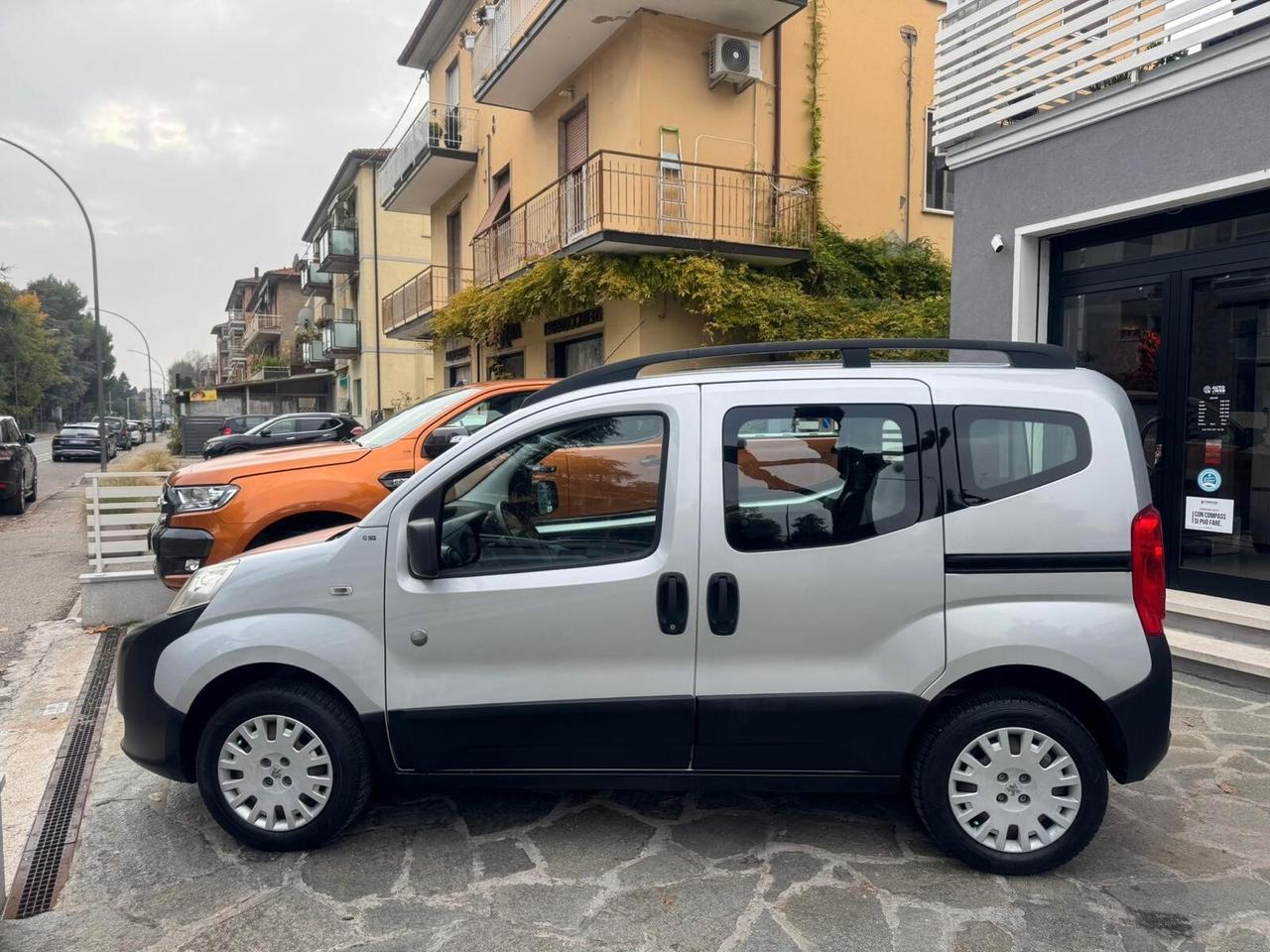 PEUGEOT BIPPER TEPEE 1.3 HDi 75cv FAP OUTDOOR NEOP.