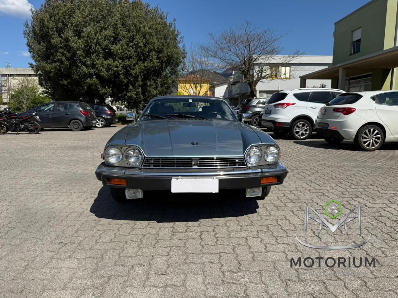 Jaguar XJS 5.3 275 cv Eleganza iconica, fascino senza tempo