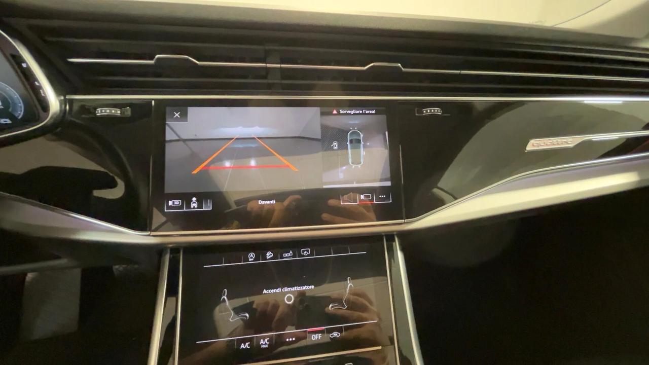 Audi Q8 55 TFSI quattro tiptronic