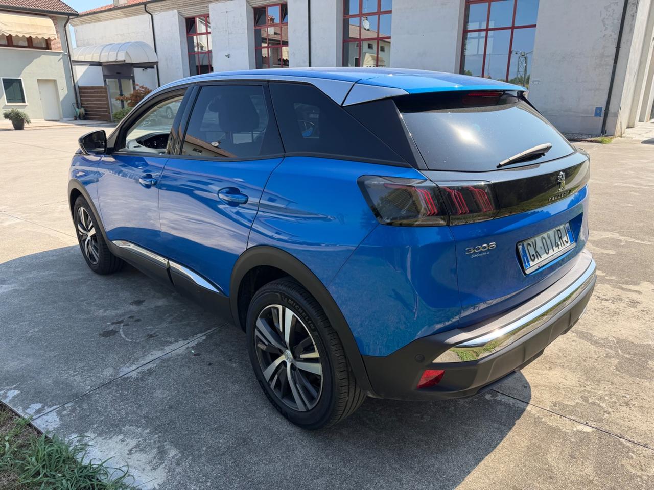 Peugeot 3008 BlueHDi 130 S&S EAT8 Allure