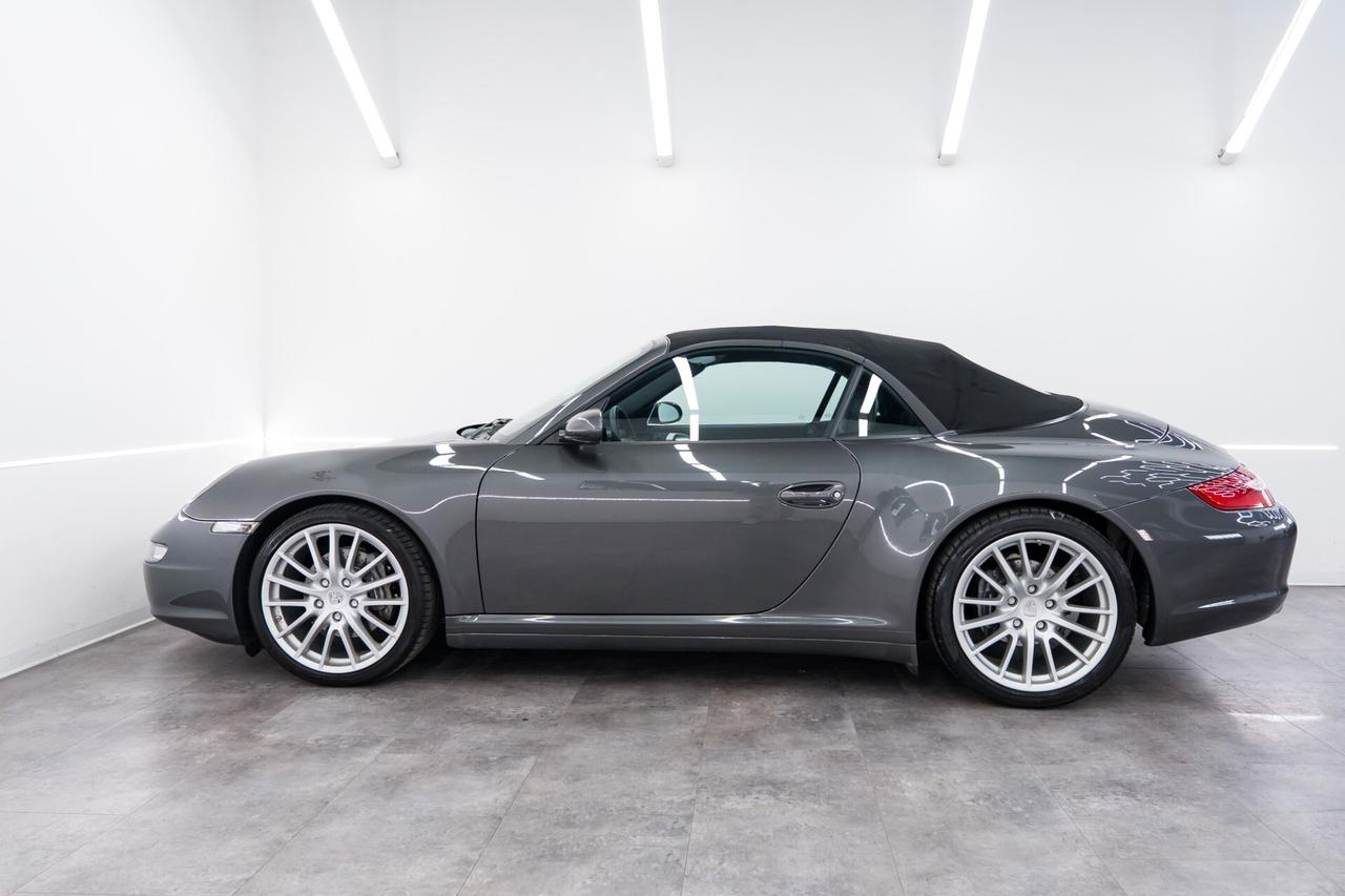 Porsche 911 Carrera 4 Cabriolet