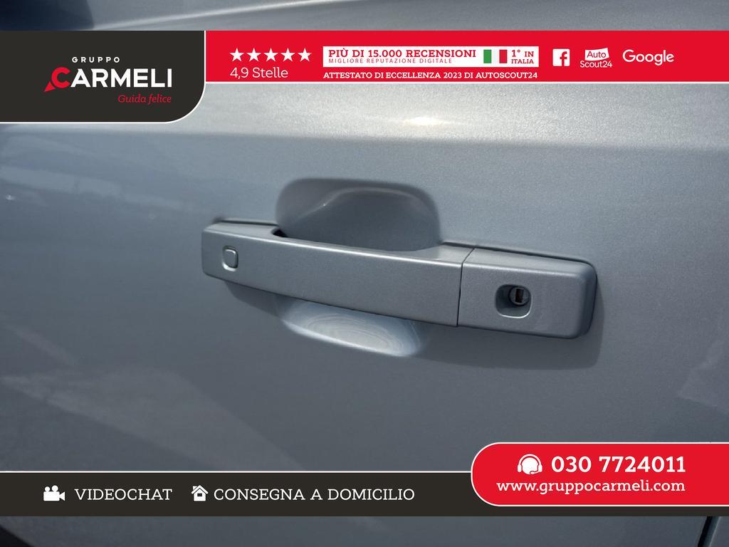 Land Rover Defender 110 3.0 I6 MHEV X-Dynamic SE AWD Auto