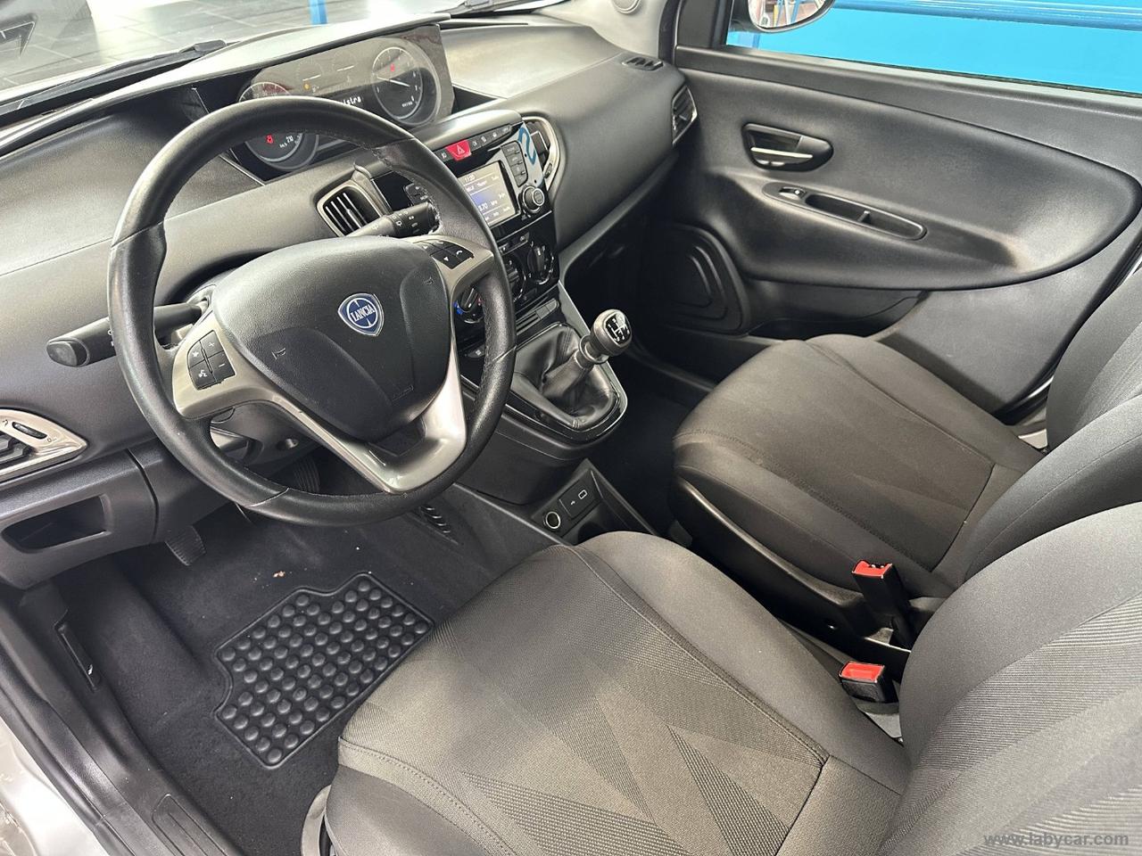 LANCIA Ypsilon 1.2 69 CV 5p. S&S Gold