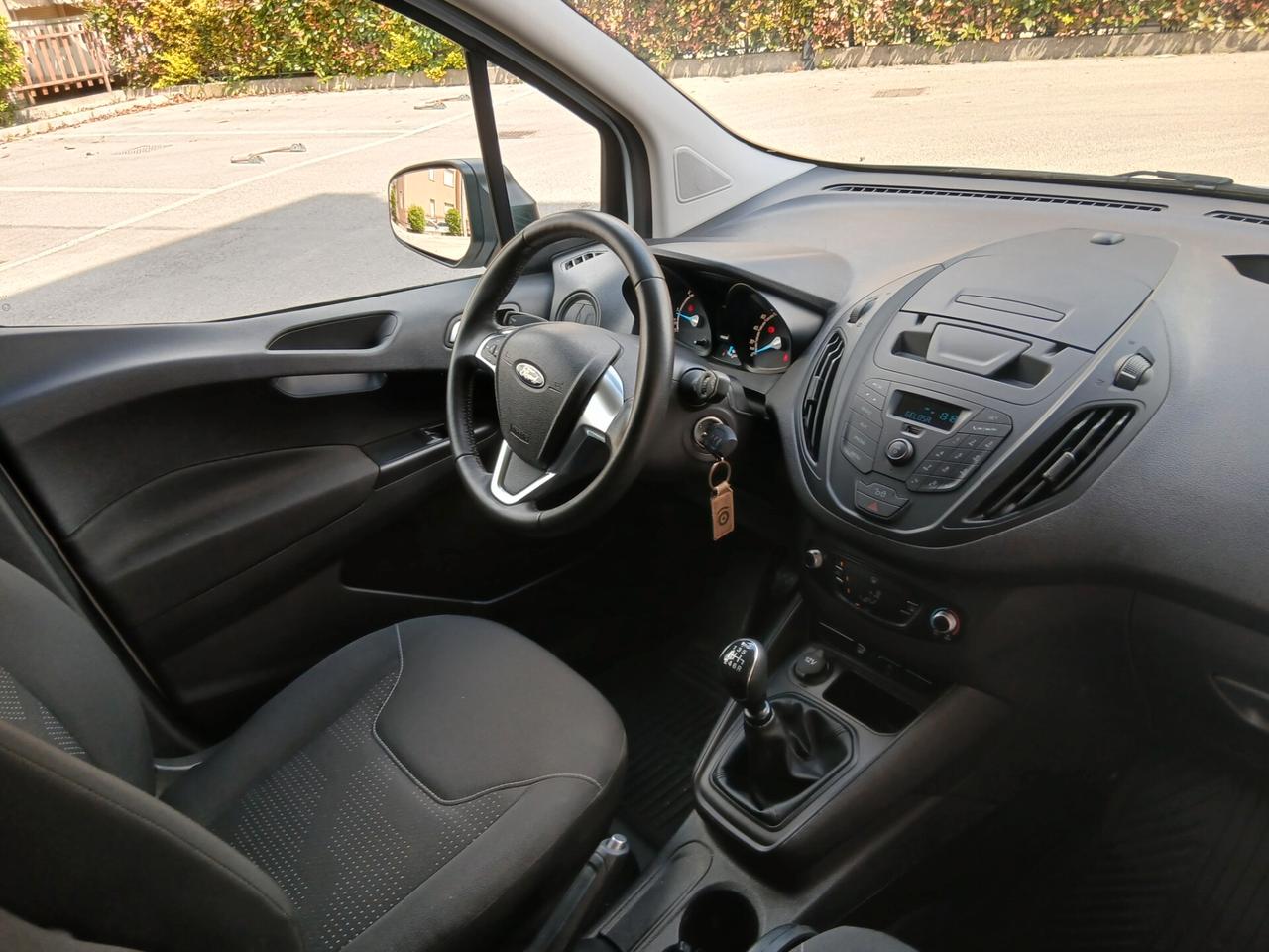 Ford Transit Courier 1.5 Tdci 75 cv solo 11700 km pronta consegna