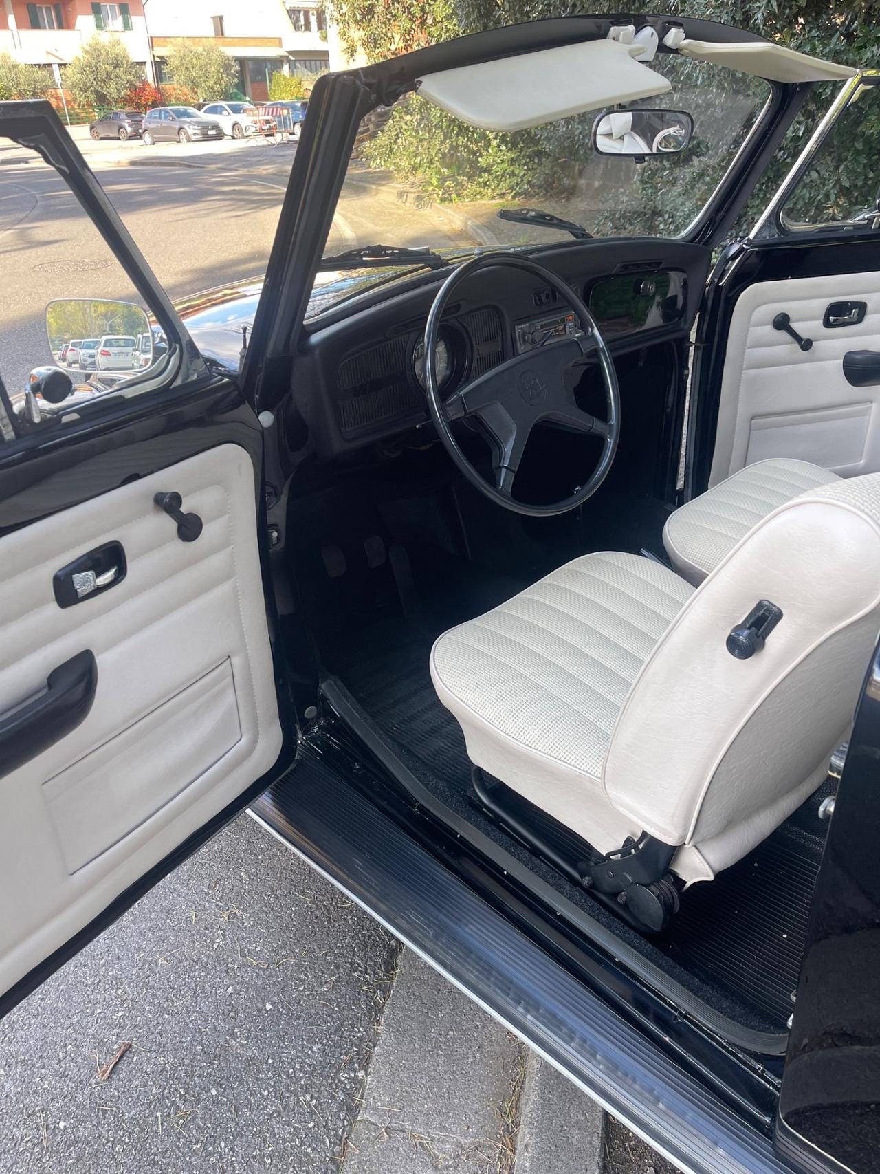 Volkswagen Maggiolino Cabriolet
