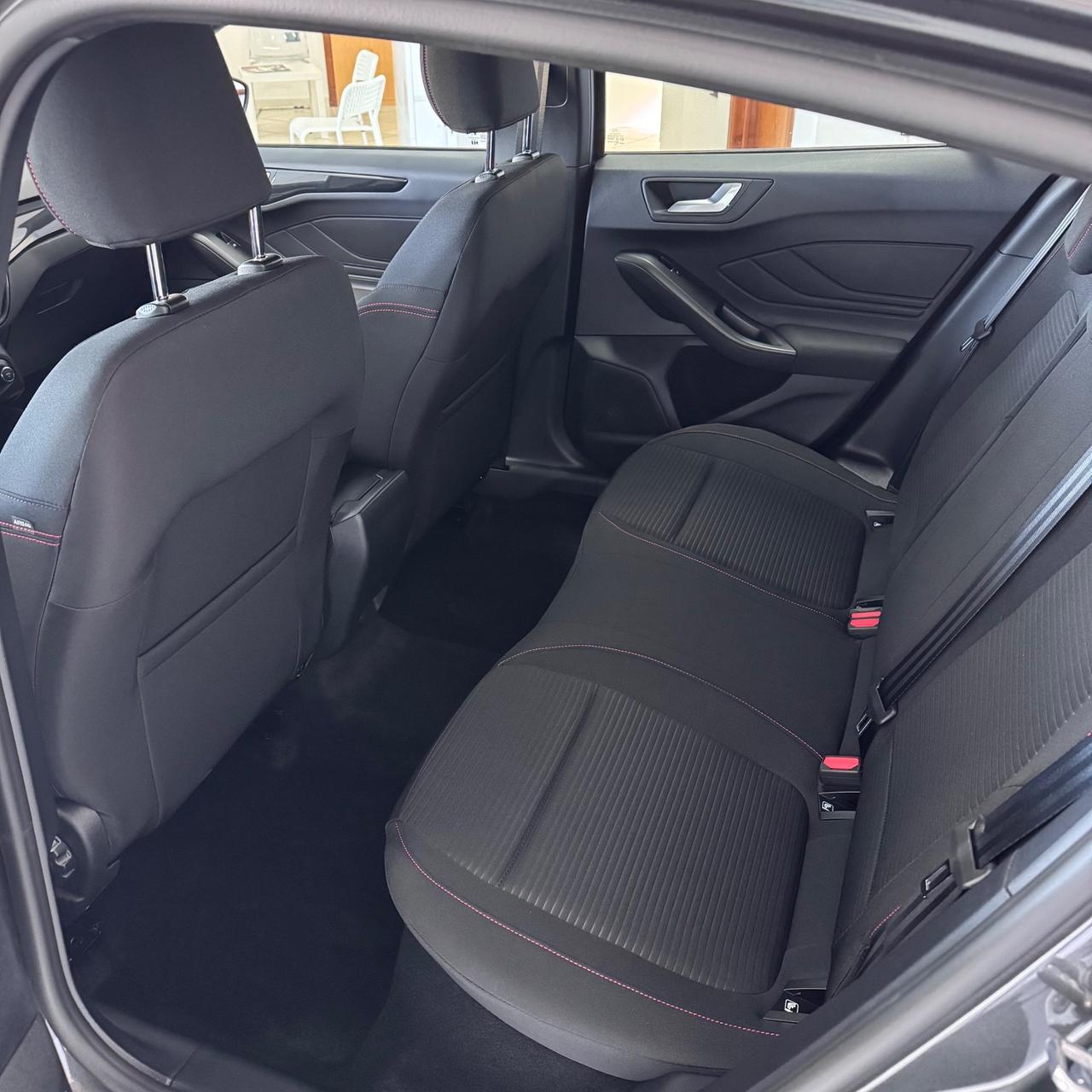 Ford Focus 1.5 EcoBlue 115 CV automatico ST-Line