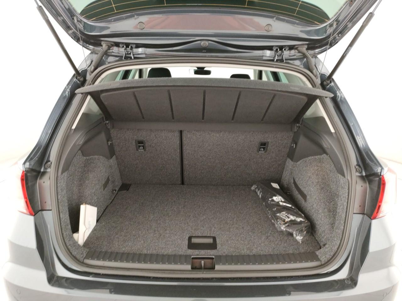 SEAT Arona 2022 - Arona 1.0 ecotsi Black Edition 95cv