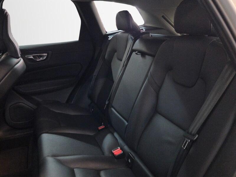 VOLVO XC60 (2017-->) XC60 B4 (d) automatico Plu...