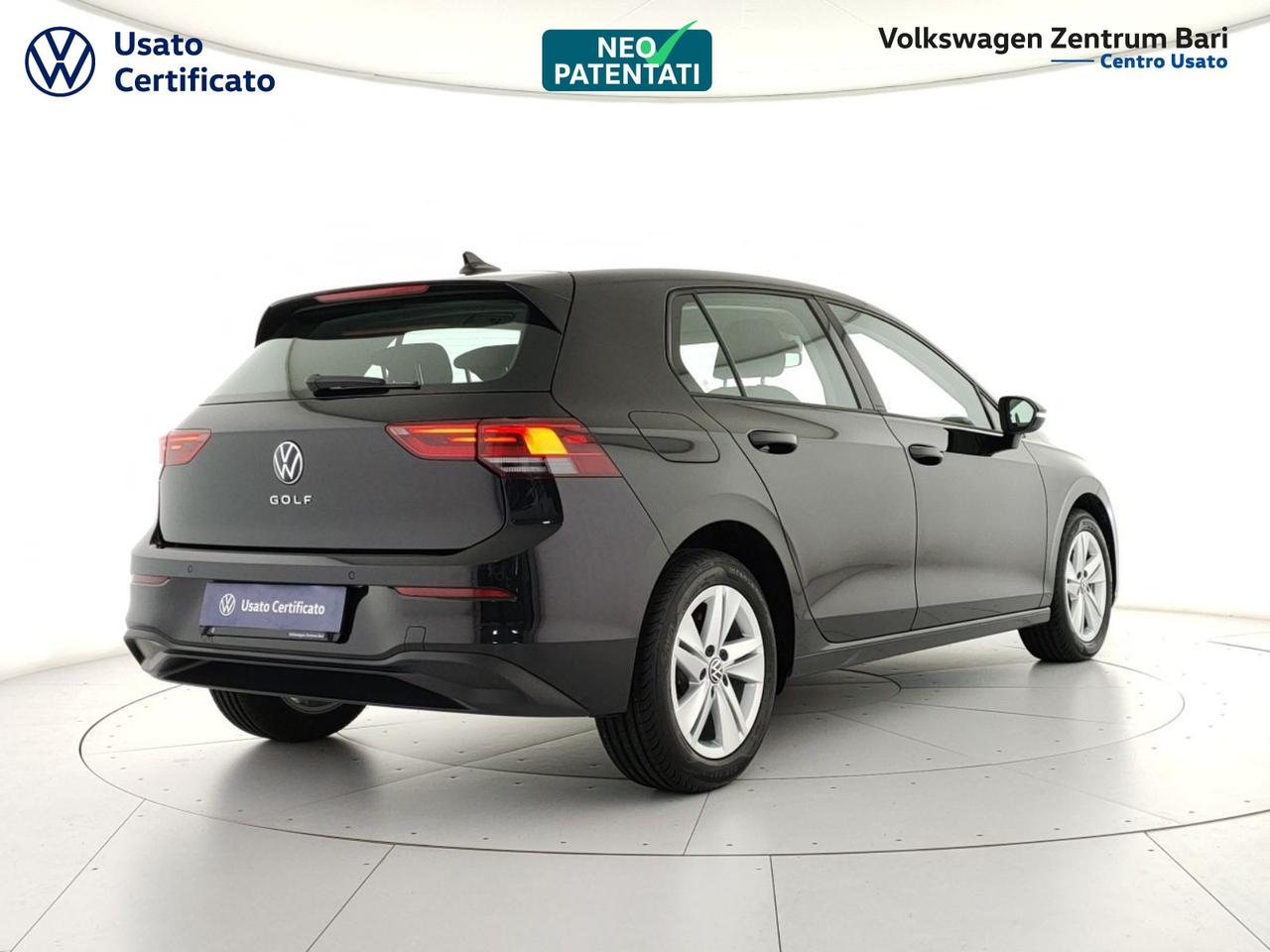 Volkswagen Golf 2.0 tdi life 115cv dsg