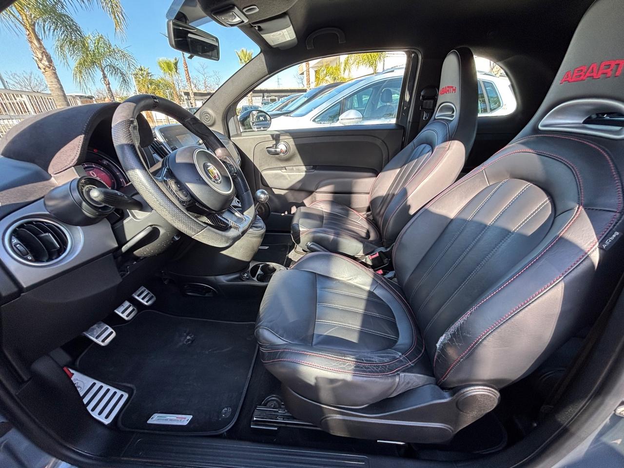 ABARTH 695 165CV YAMAHA LIMITED 112/695 AKRAPOVIC