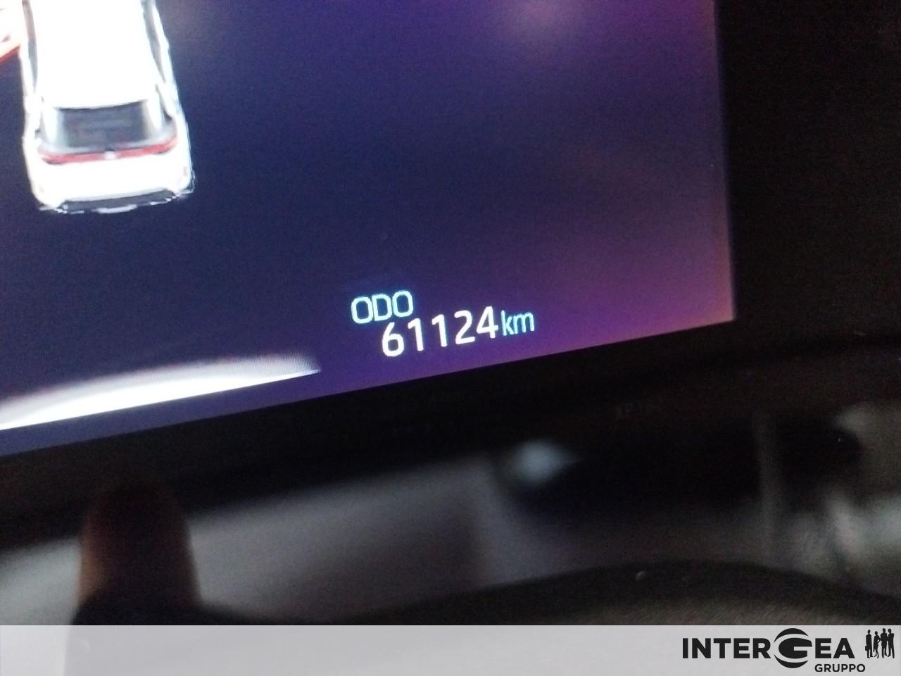 TOYOTA Yaris Cross 1.5h Lounge fwd 116cv e-cvt