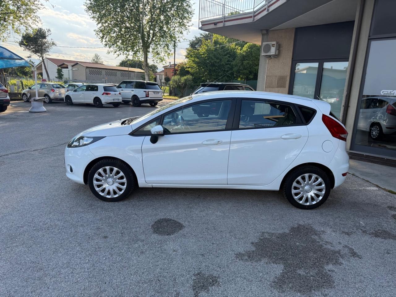 Ford Fiesta 1.4 5 porte Bz.- GPL - Neopatentati
