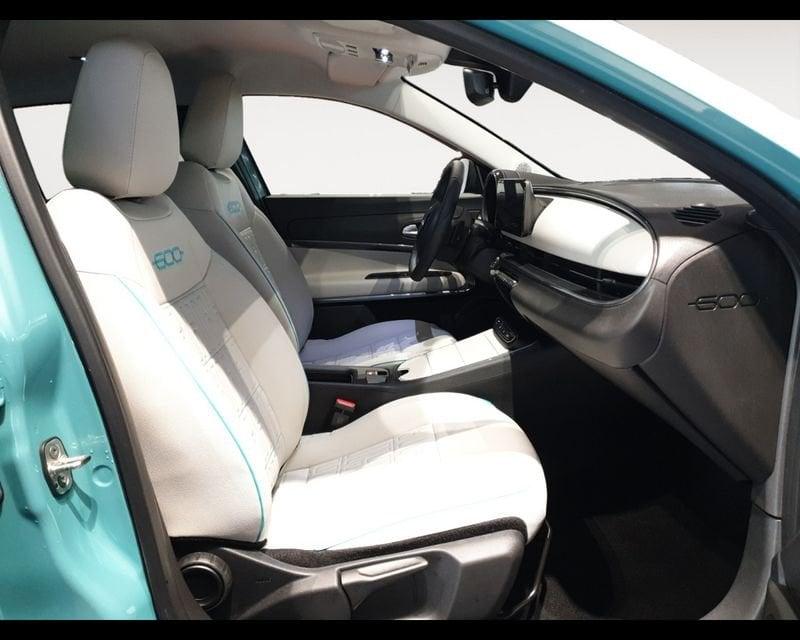 FIAT 600 (2023-->) Hybrid 100 CV DCT MHEV La Prima