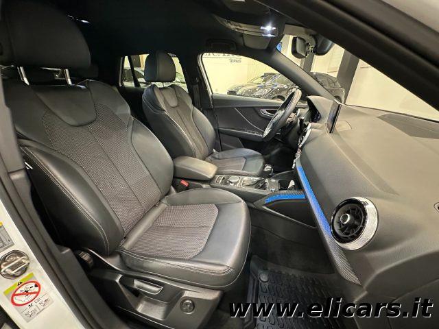AUDI Q2 30 TDI S tronic Identity Black