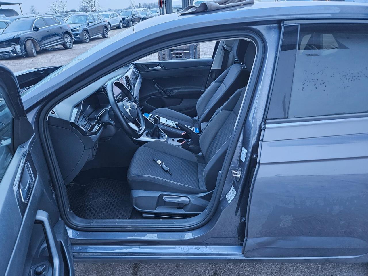 Volkswagen Polo 1.0 evo Life 80cv INCIDENTATA