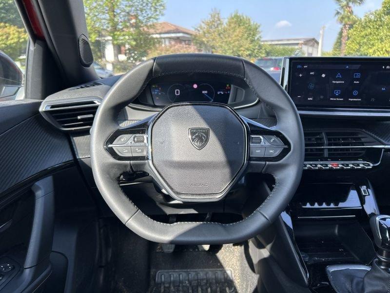 Peugeot 2008 PureTech 100 Allure NAVI+CAMERE 360+KEYLESS