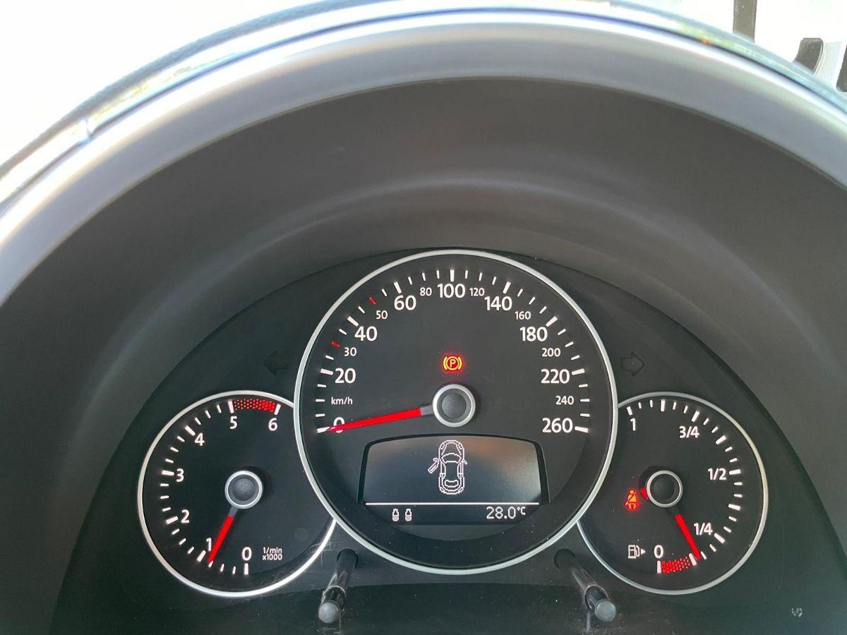 Volkswagen Maggiolino 1.6 105 cv TDI Design