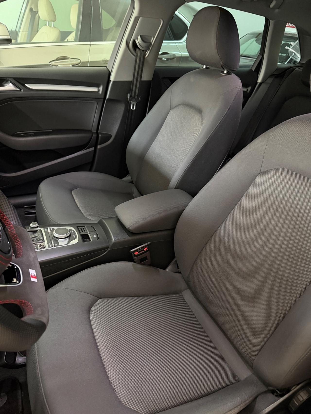 Audi A3 SPB 30 TDI S tronic Business