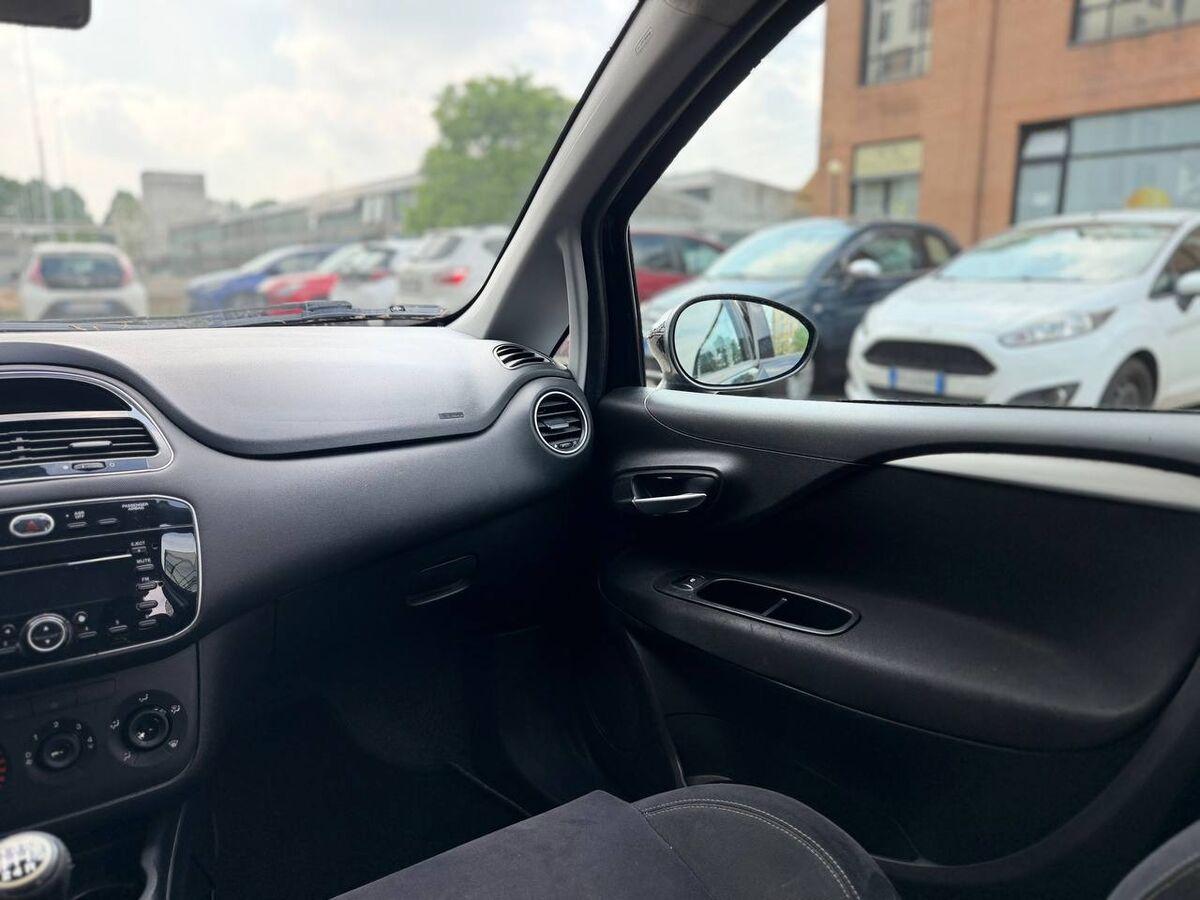 Fiat Punto 1.3 mjt 16v Young 75cv 5p