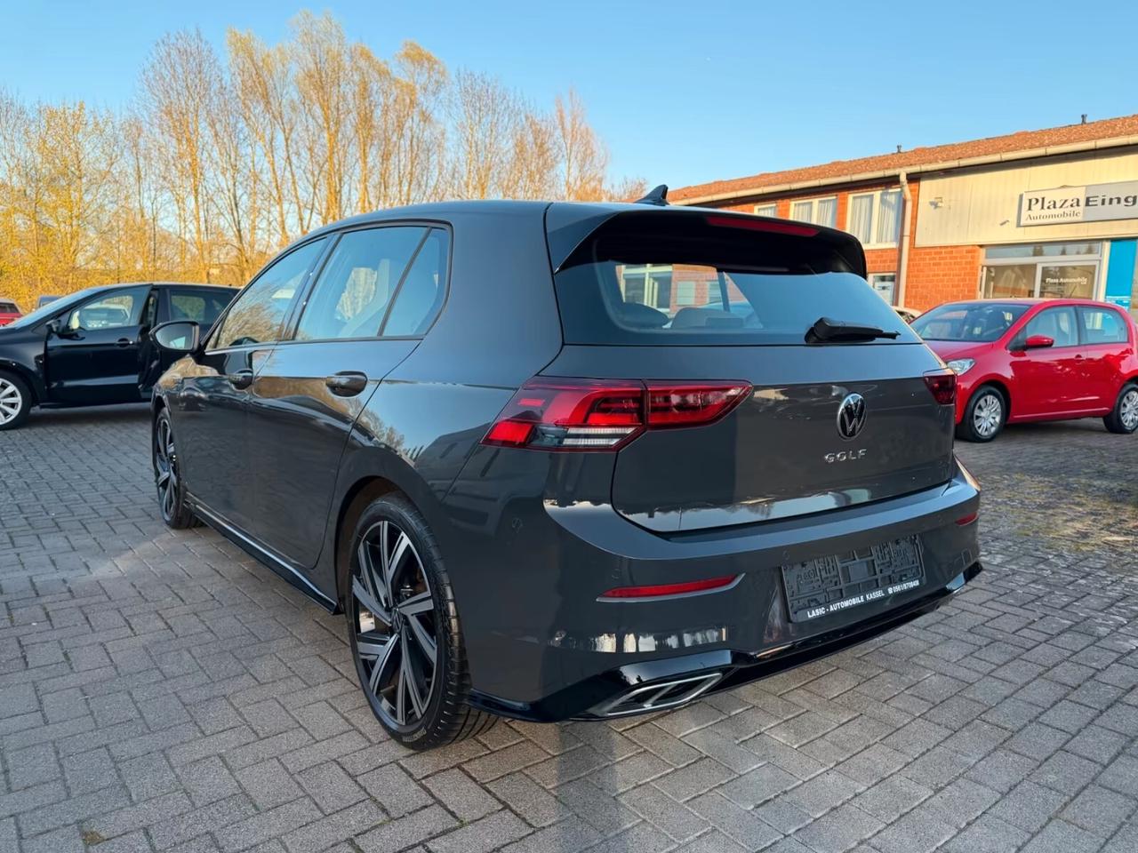 Volkswagen Golf VIII Lim. R-Line