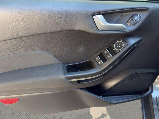 FORD Fiesta 1.1 Gpl 5 Porte 75 cv connect