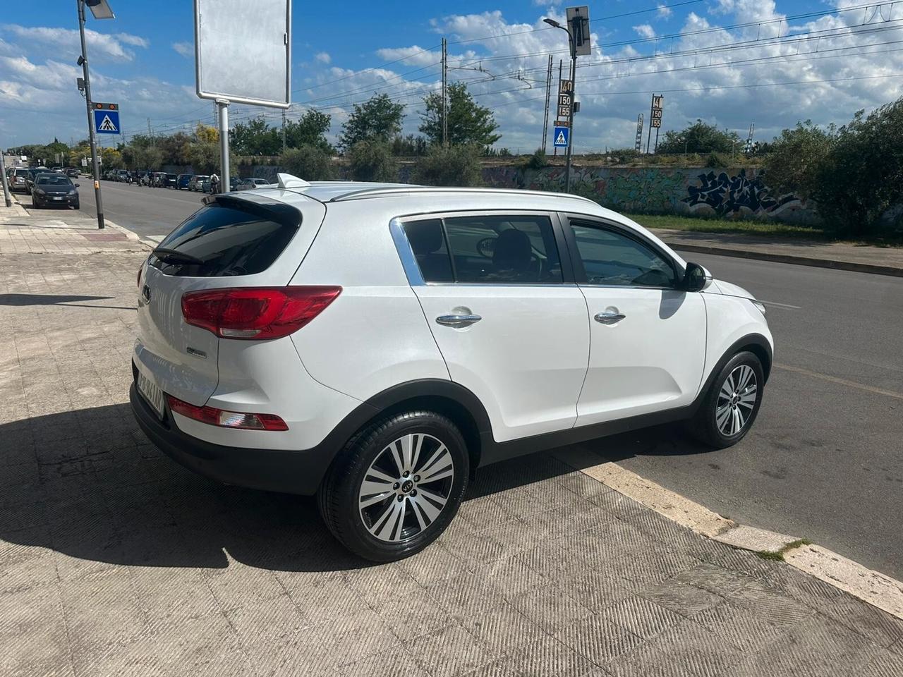 Kia Sportage 1.7 CRDI VGT 2WD high tech