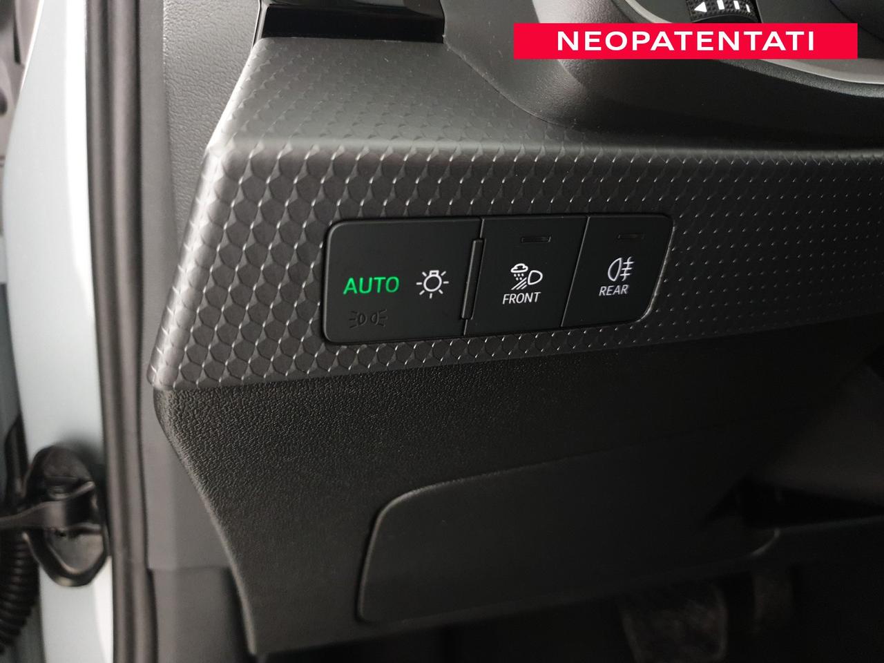 Allstreet 30TFSI 116CV S tronic Identity Contrast