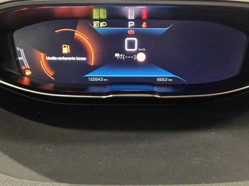 PEUGEOT 3008 BLUEHDI 130 SES EAT8 GT AUT. SUV