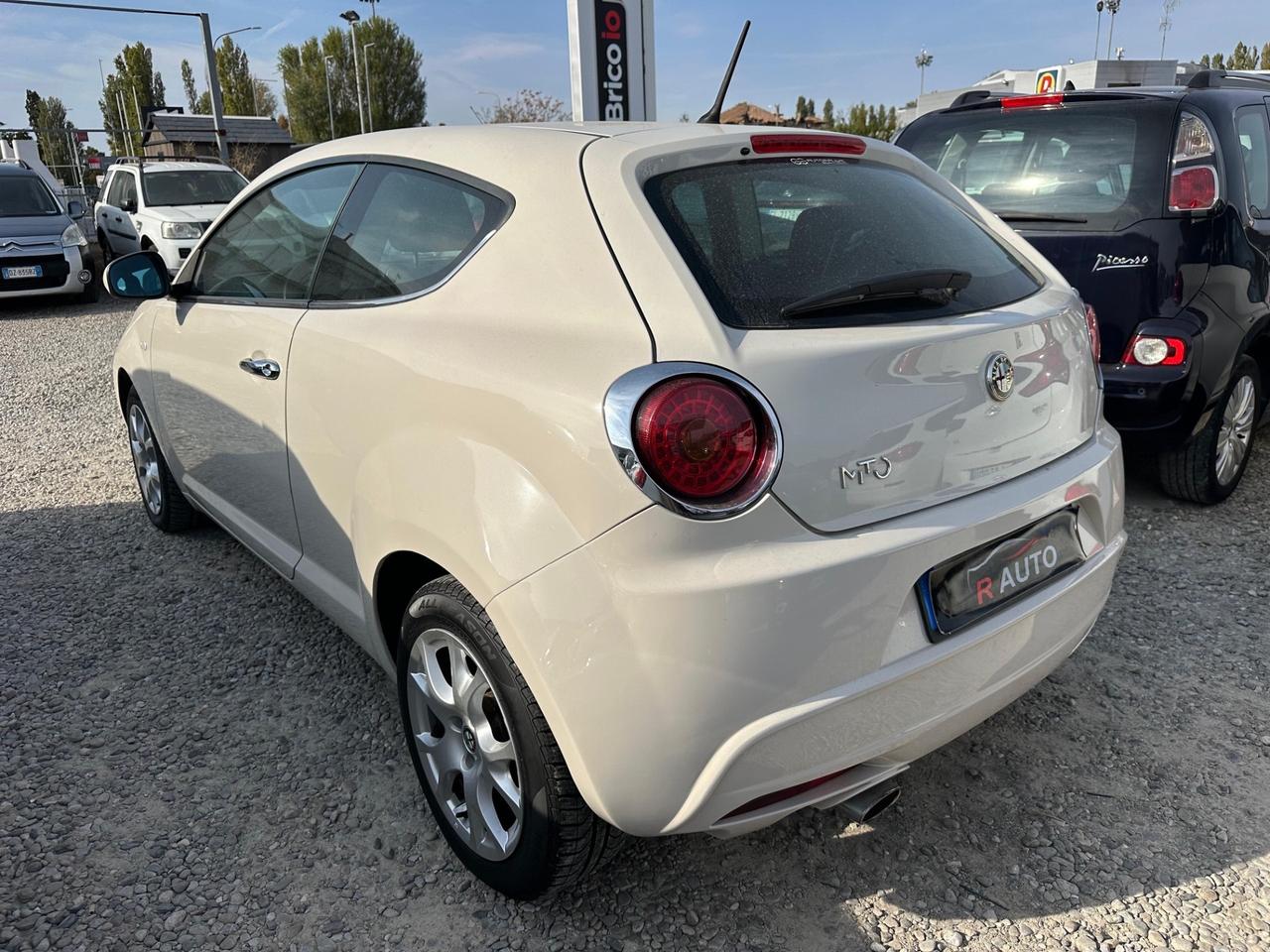 Alfa Romeo MiTo 1.4 105 CV M.air S&S Distinctive Sport Pack