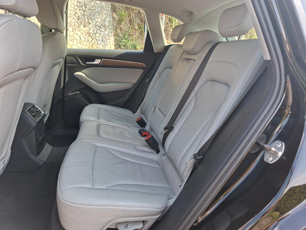 AUDI Q5 3.0 TDI QUATTRO / CAMBIO AUTOMATICO
