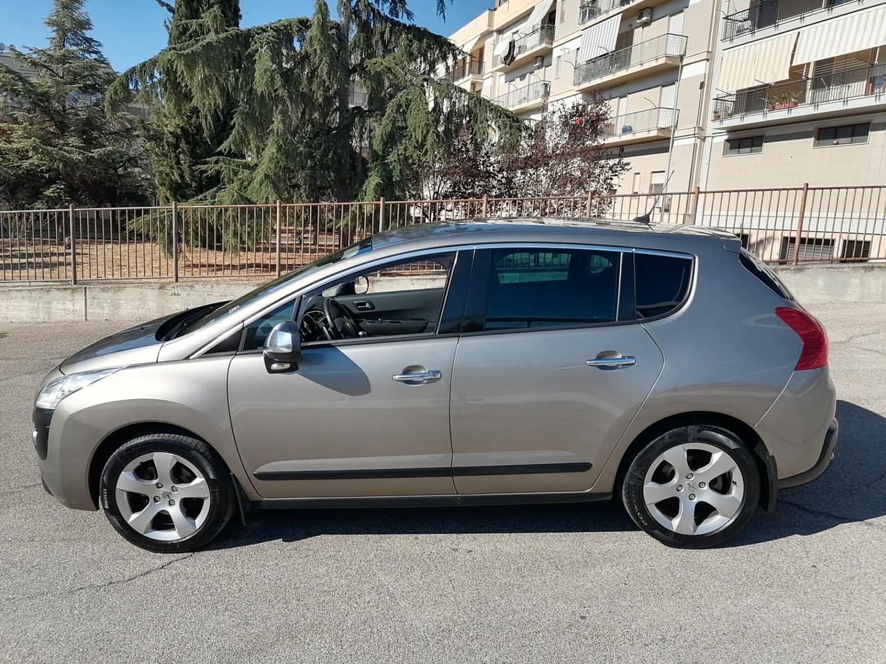 Peugeot 3008 1.6 e-HDi 112CV CAMBIO AUTOMATICO 2011