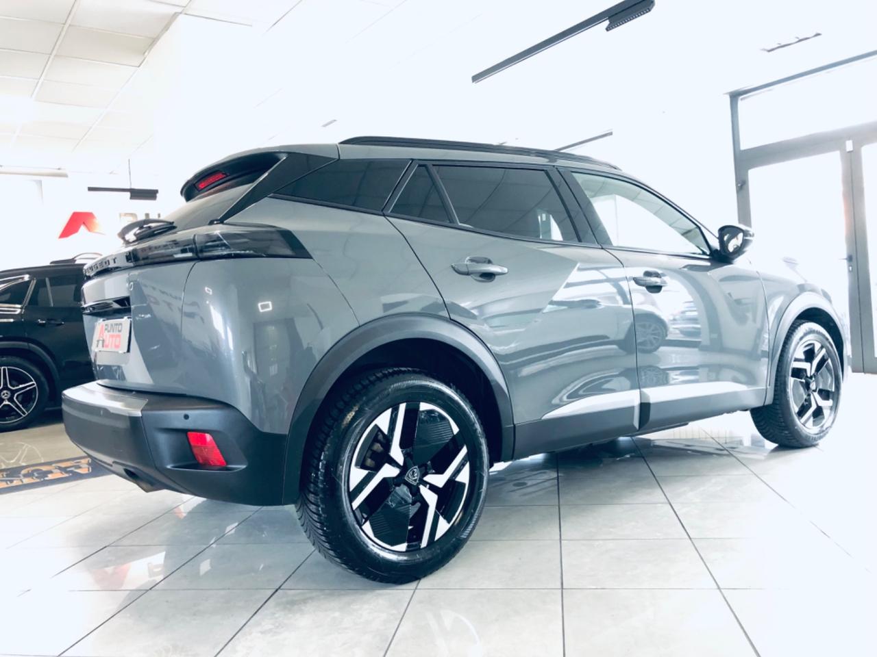 Peugeot 2008 1.2 benz 100 S&S Allure