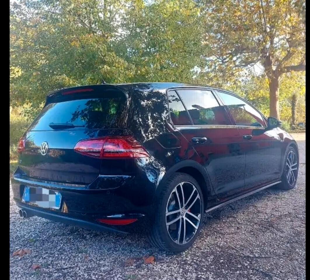 Volkswagen Golf 2.0 GTD 5p.