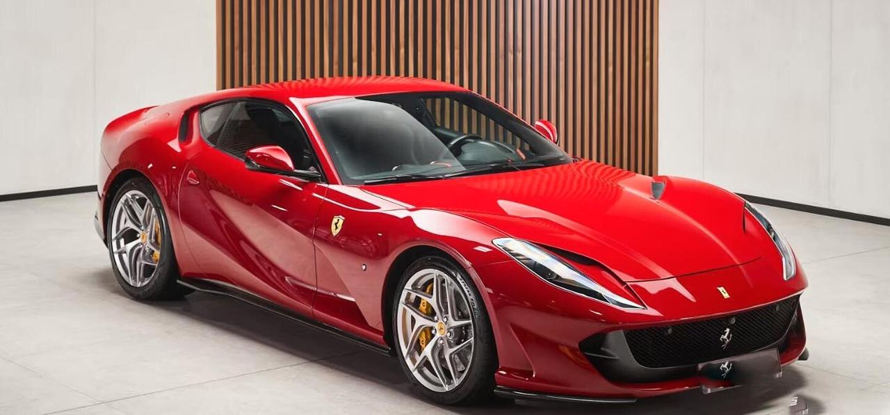 Ferrari 812 Superfast