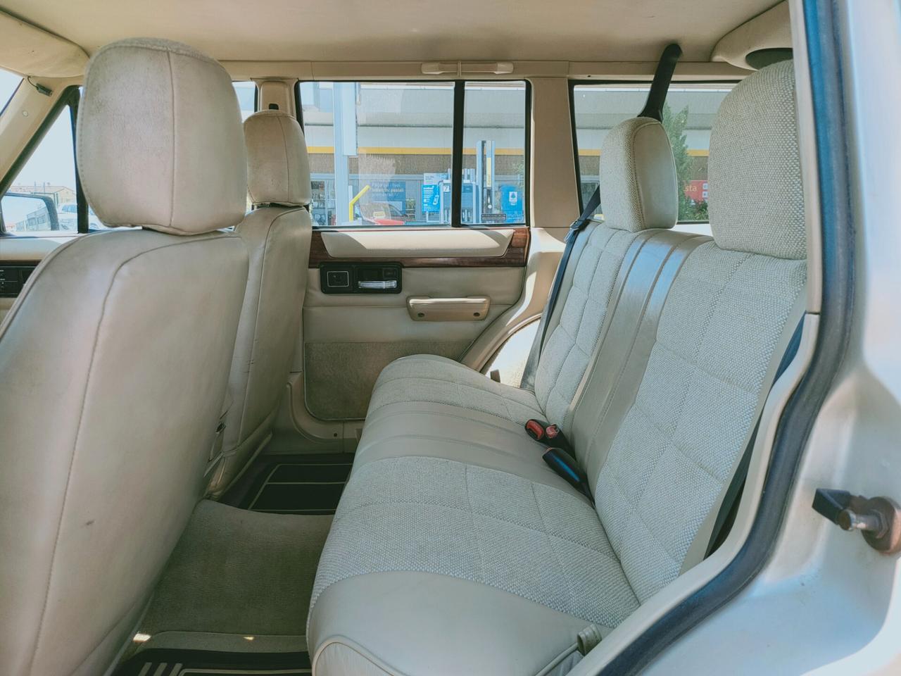 Jeep Cherokee 2.5 TD 5p. Selec-Trac Country